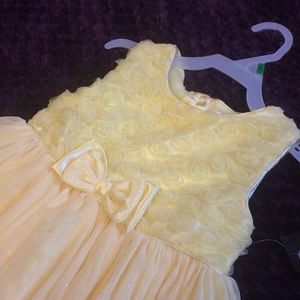 Girl’s dress